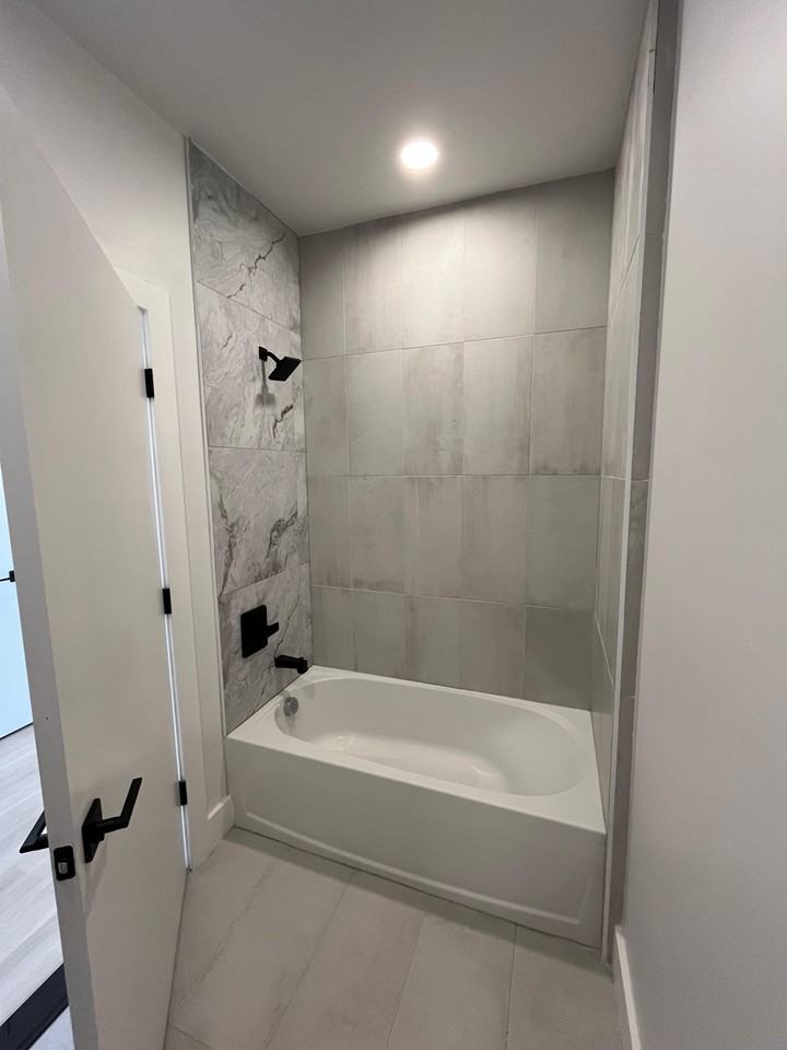 316 Forrest St - Photo 5 of 7