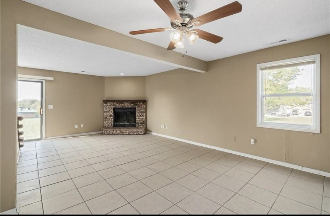 122 Ne Greystone Dr #122 - Photo 4 of 6