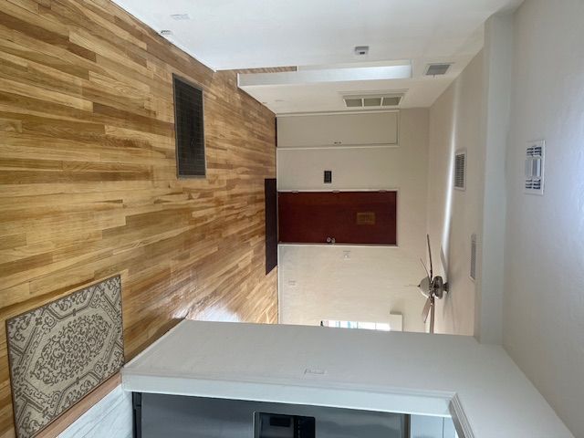 1731 E 9th St #NA - Photo 4 of 17