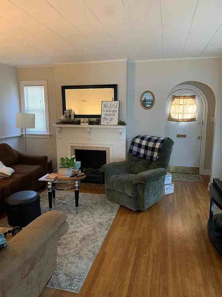 3437 Edgemont St #3437 - Photo 2 of 19