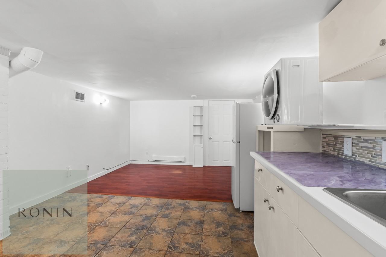 4576 Beatrice Street - Photo 2 of 20