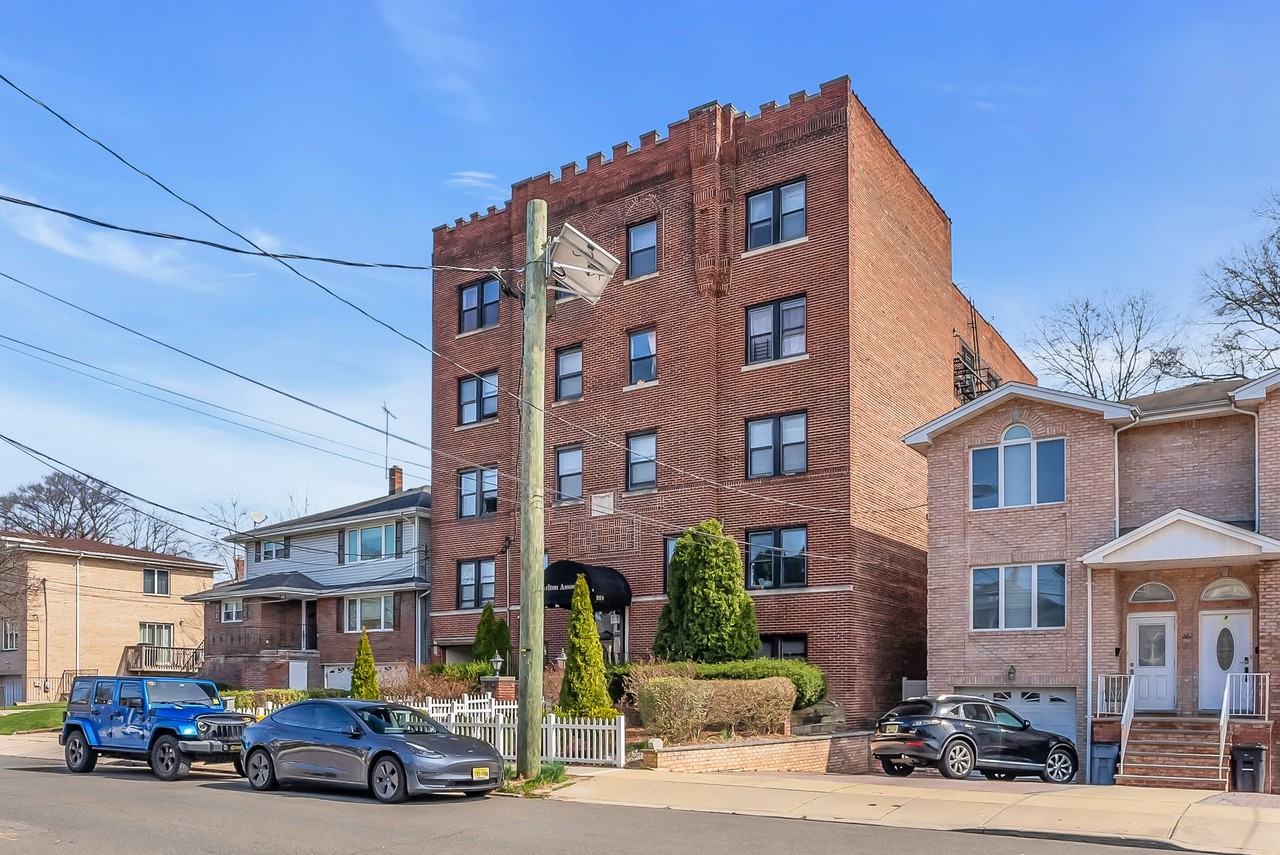 Palisades Apartments - Photo 6 of 7