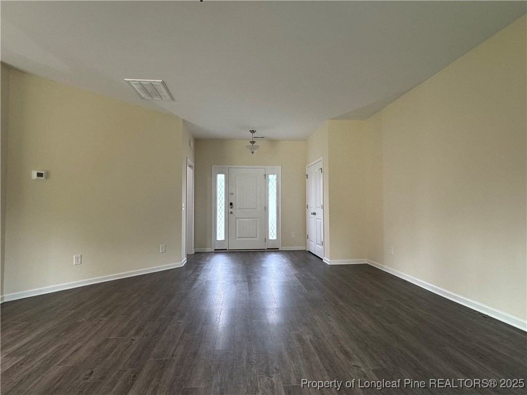 185 Ledgebrook Ln - Photo 3 of 32