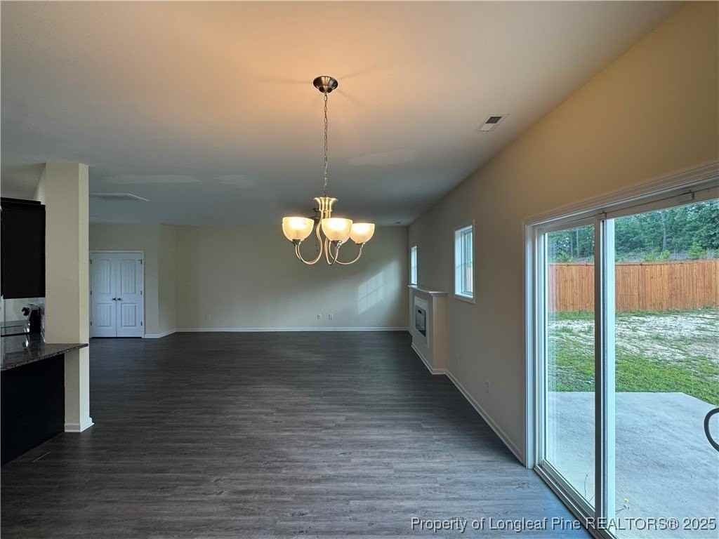 185 Ledgebrook Ln - Photo 7 of 32