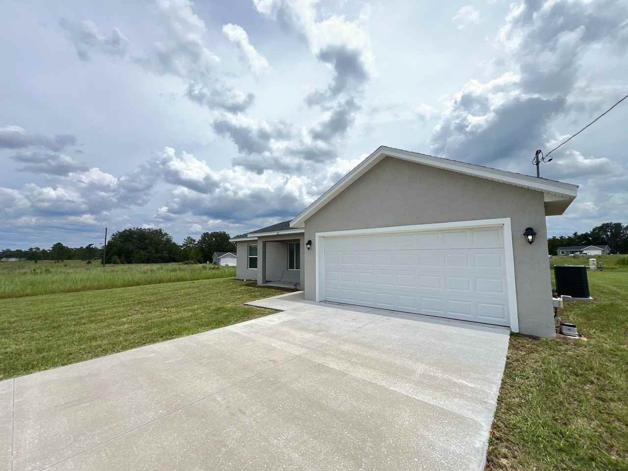 52 Maple Dr - Photo 3 of 24