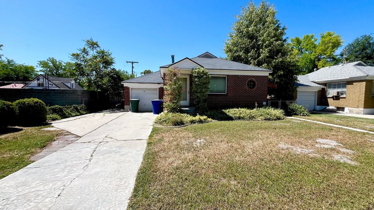 943 W Briarcliff Ave - Photo 2 of 17