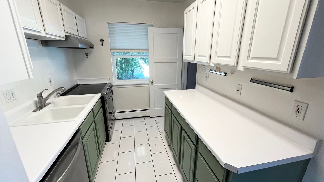 943 W Briarcliff Ave - Photo 3 of 17