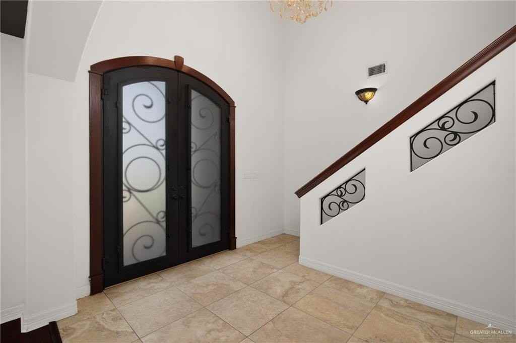 4805 June Dr - Photo 3 of 28