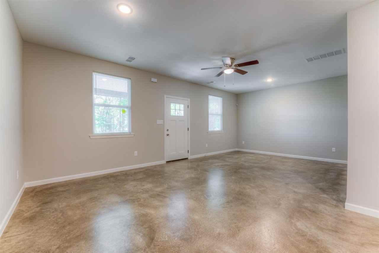 903 Orphanage Ave - Photo 4 of 26