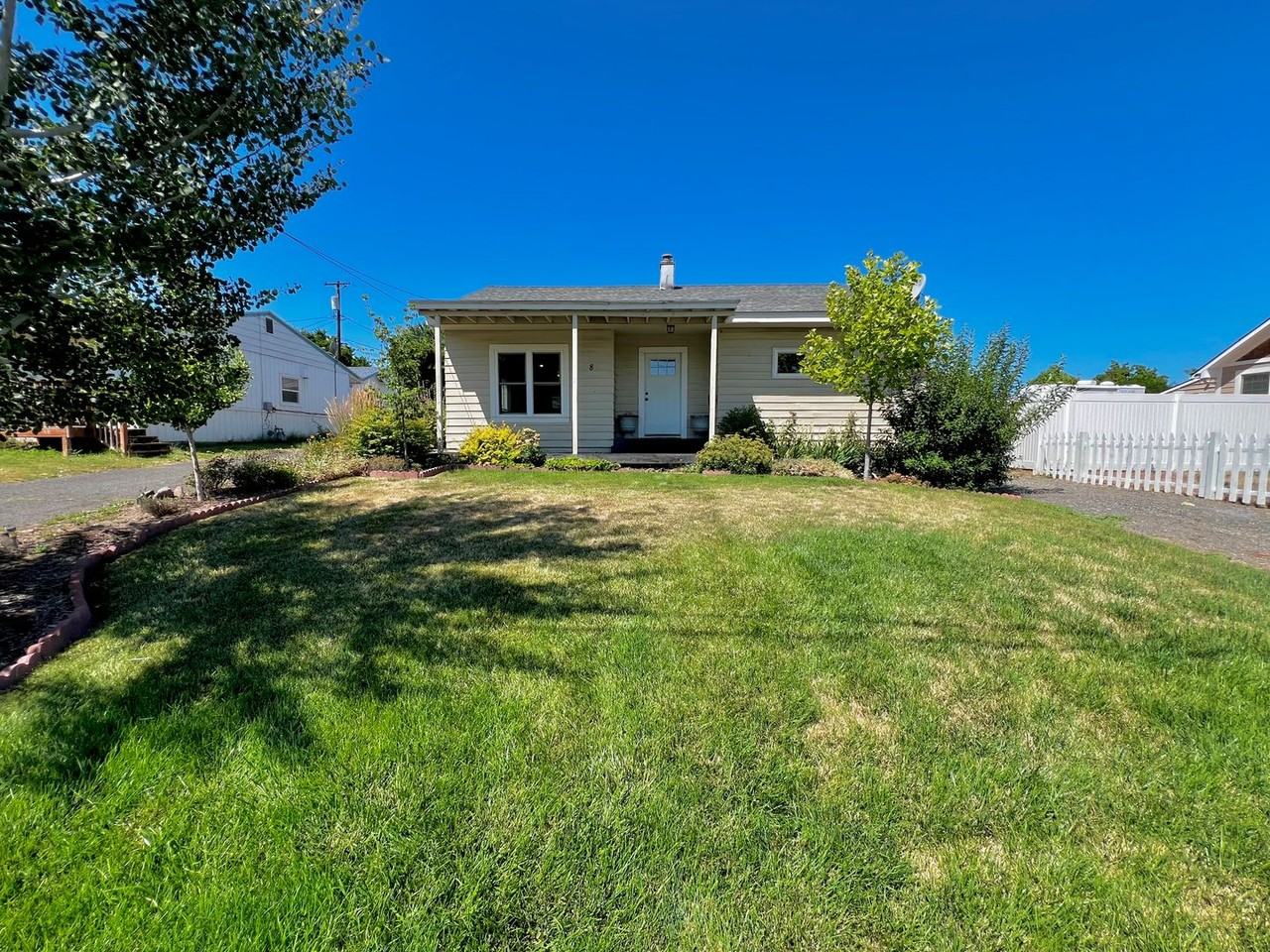 8 N 8th St - Photo 2 of 20