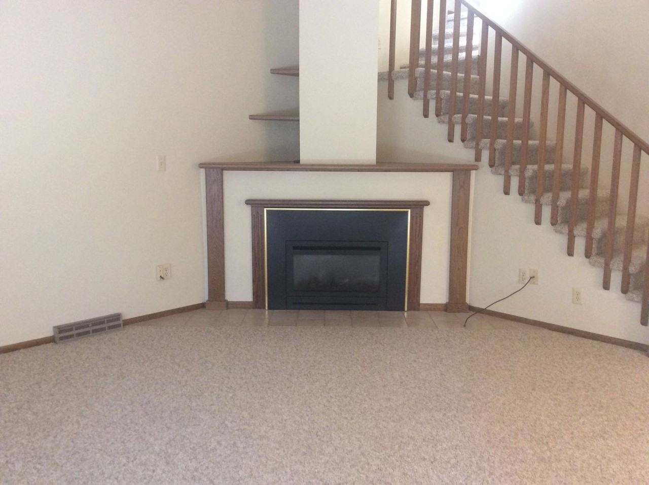 1573 Prairie Ave - Photo 5 of 14