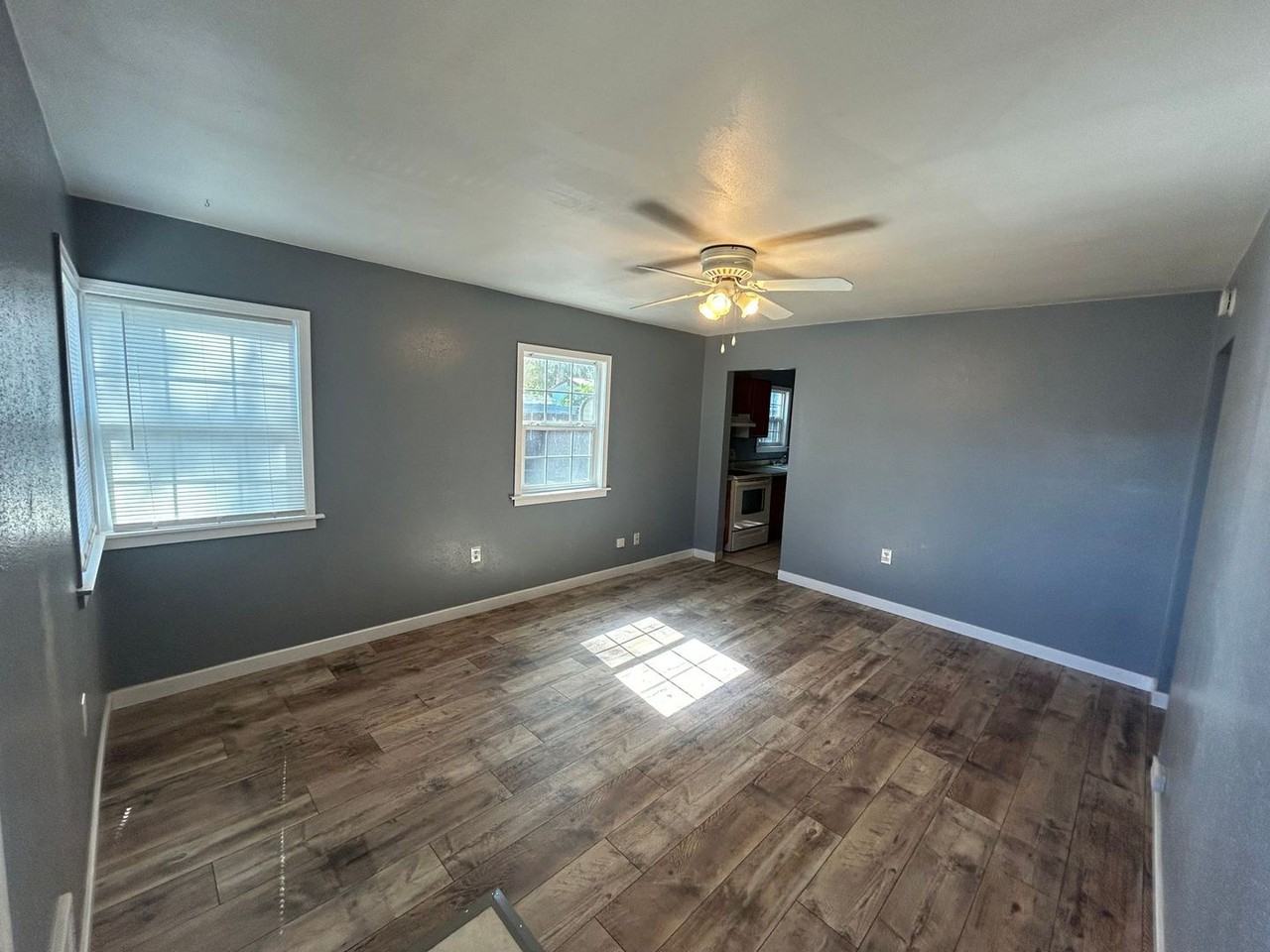 3426 Cannon Ave - Photo 4 of 8