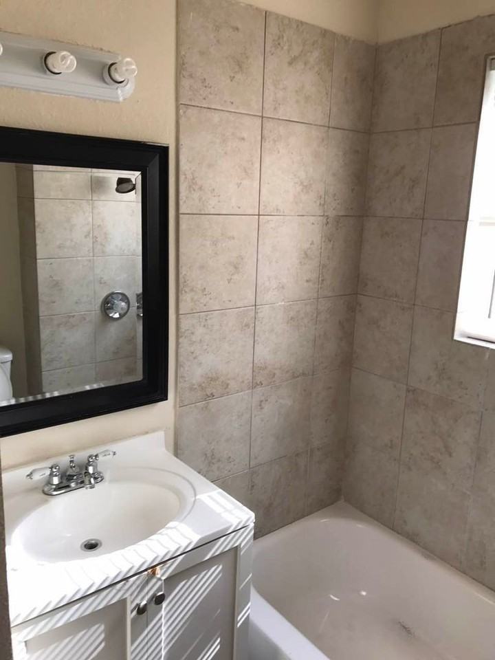 4106 W Walnut St - Photo 3 of 6