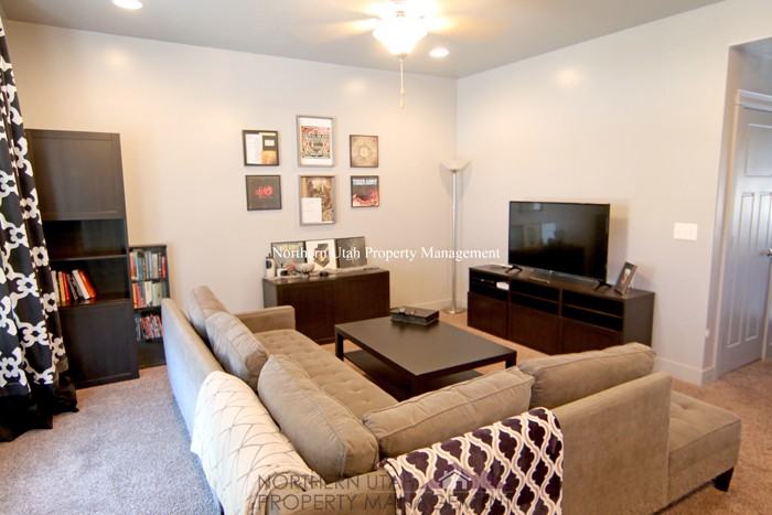 255 West 2700 North #52 - Photo 2 of 22