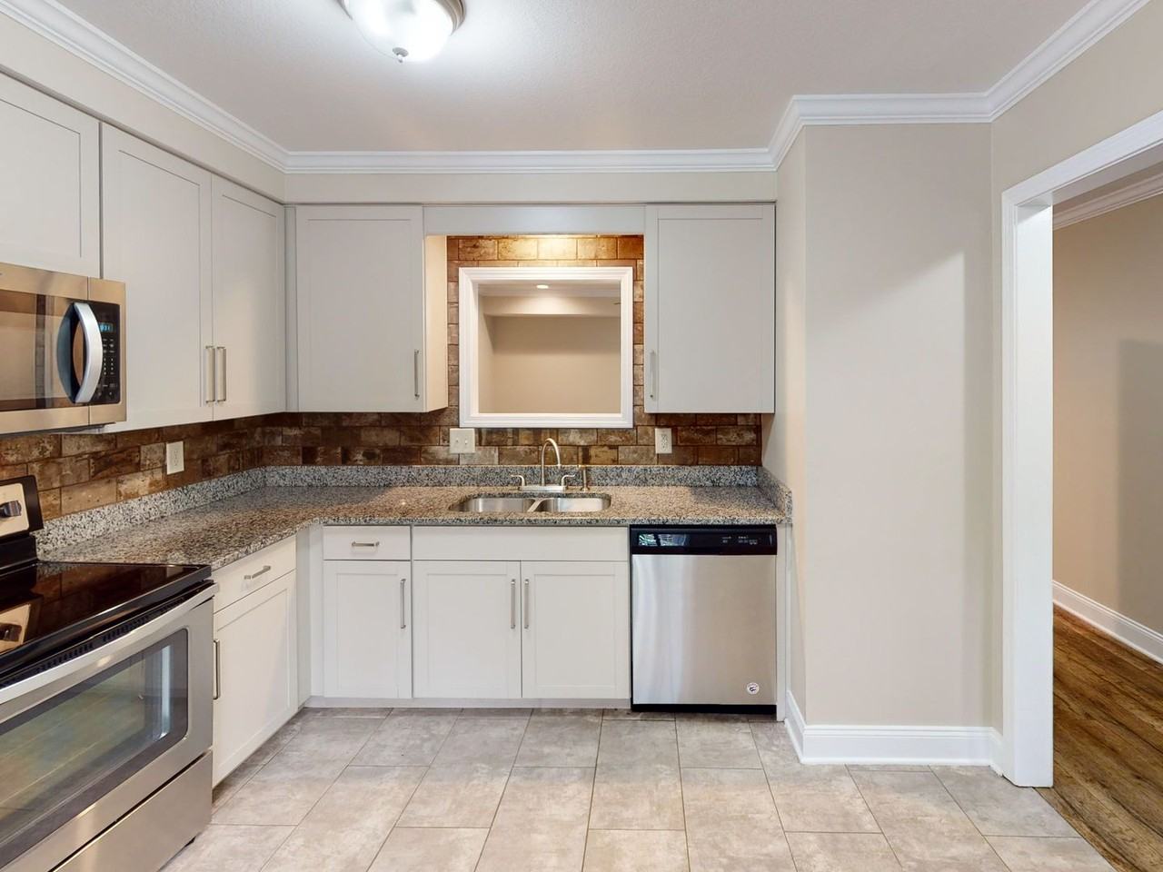 3063 Woody Ln - Photo 4 of 11