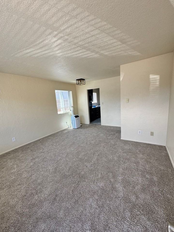 2215 2203, 2207, 2211, 2215 NE 81st Ave. - Photo 3 of 16