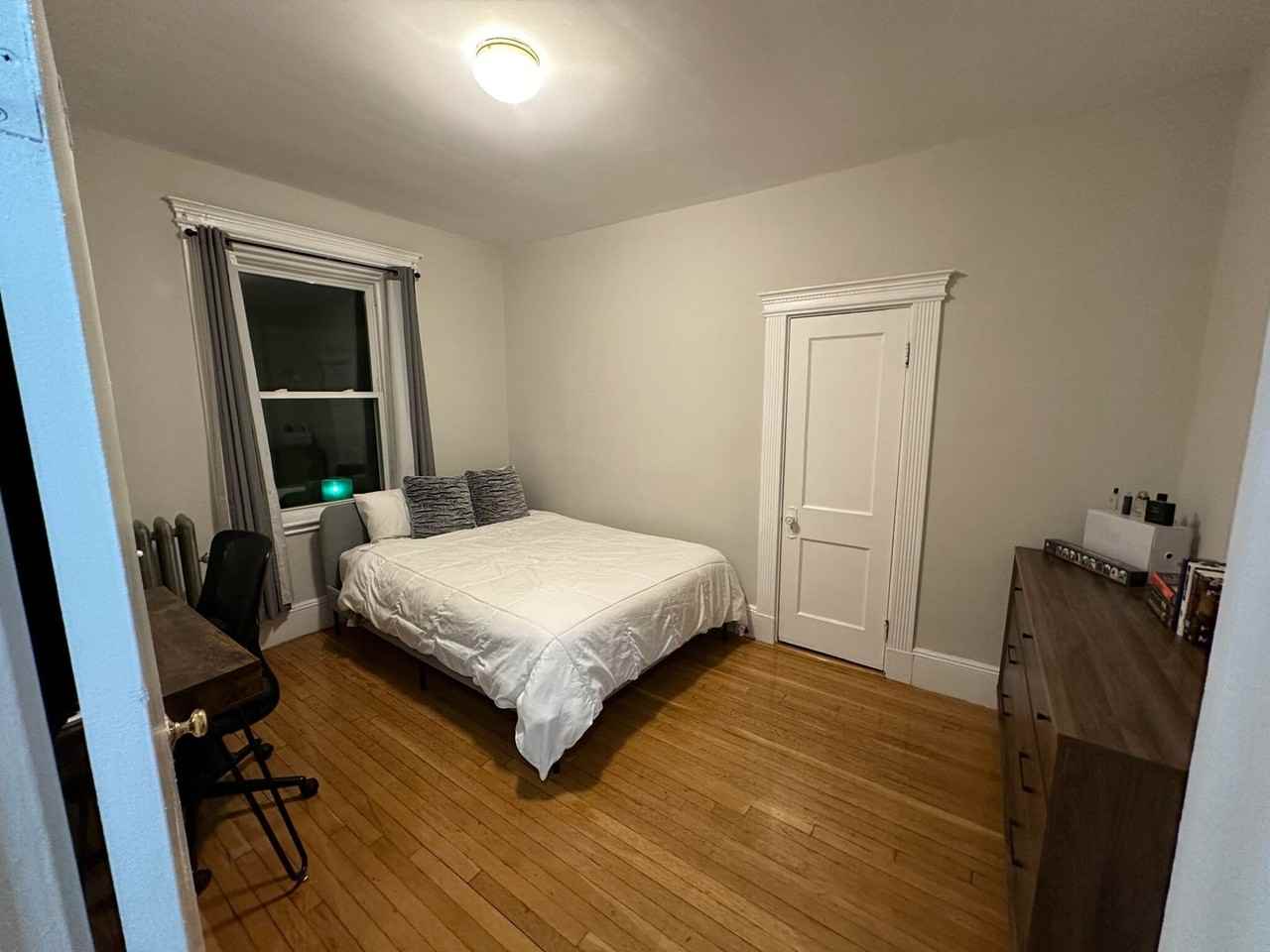 25 Hemenway St - Photo 3 of 10