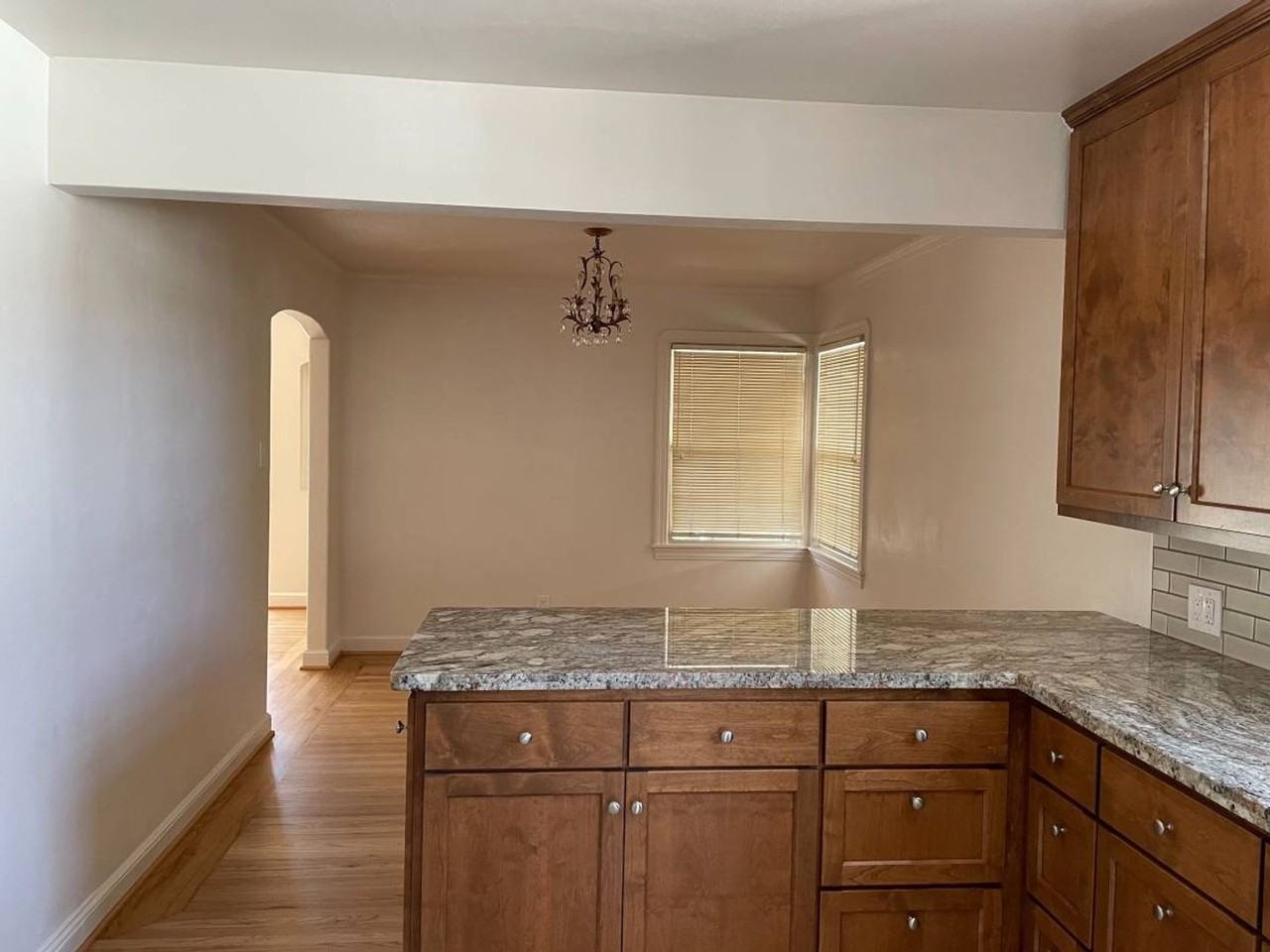 2042 Montecito Ave - Photo 2 of 21