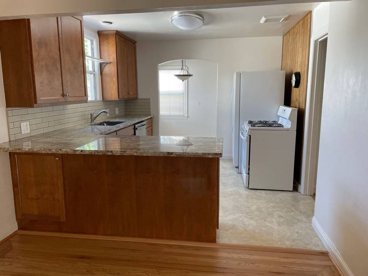 2042 Montecito Ave - Photo 3 of 21