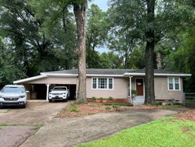 104 Hilltop Dr E - Photo 1 of 1