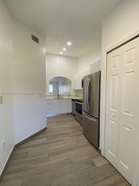 935 Ne 34th Ave #202 - Photo 7 of 18