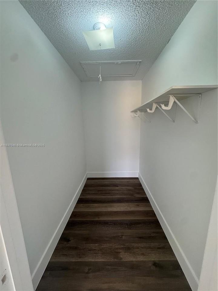 157 Ne 12th Ave #157 - Photo 6 of 11