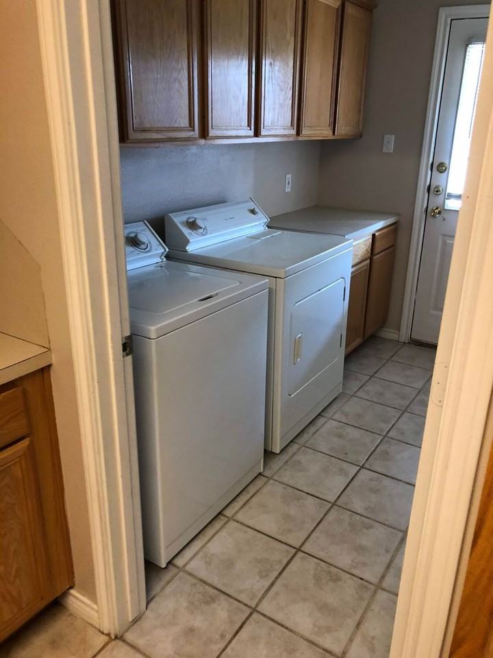 2307 Axis Ct - Photo 4 of 20