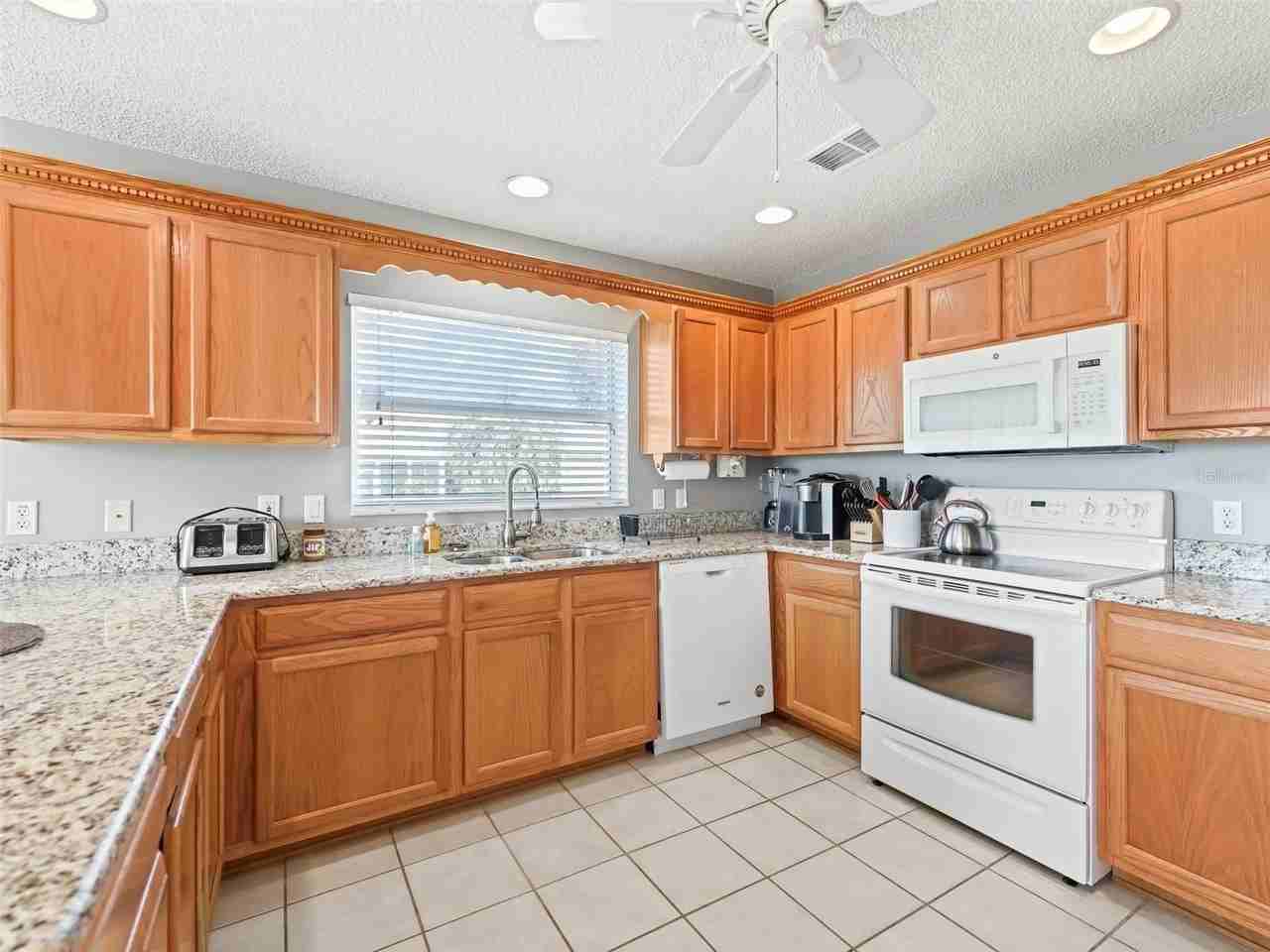 1103 Chaparral Dr - Photo 5 of 27