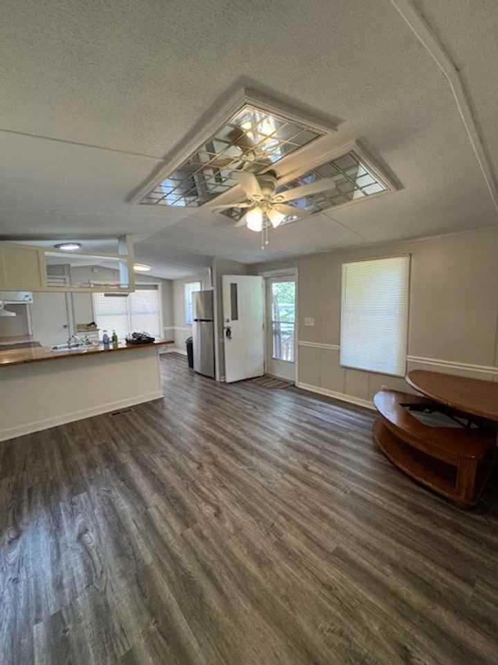 240 Max Ct - Photo 3 of 12