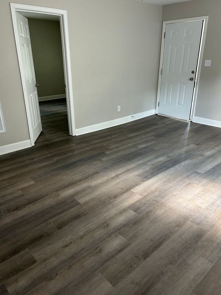 511 Mentor St - Photo 4 of 14