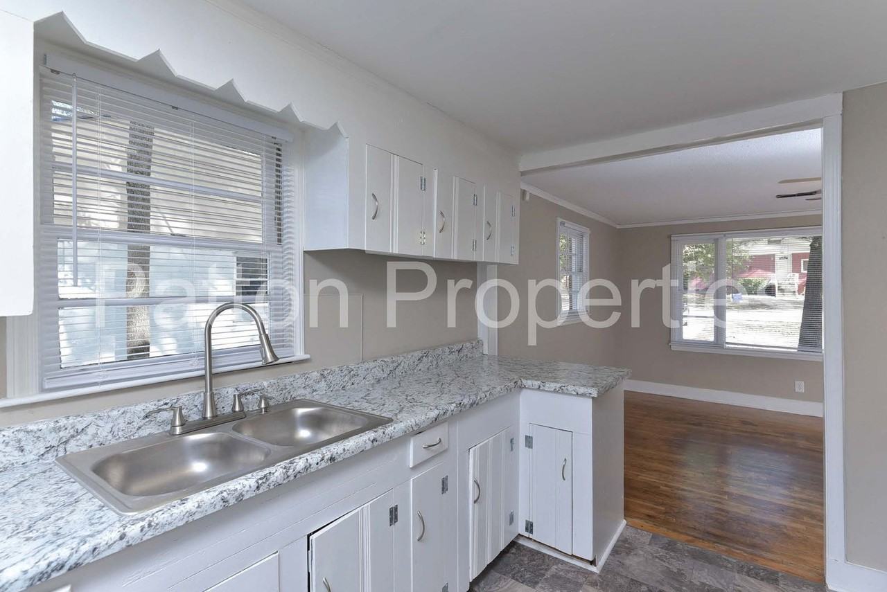 781 Tremont Ave - Photo 5 of 14