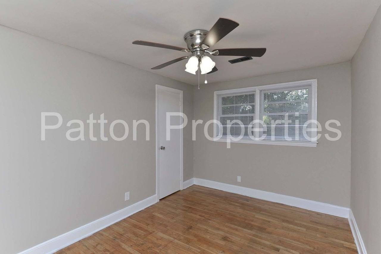 781 Tremont Ave - Photo 6 of 14