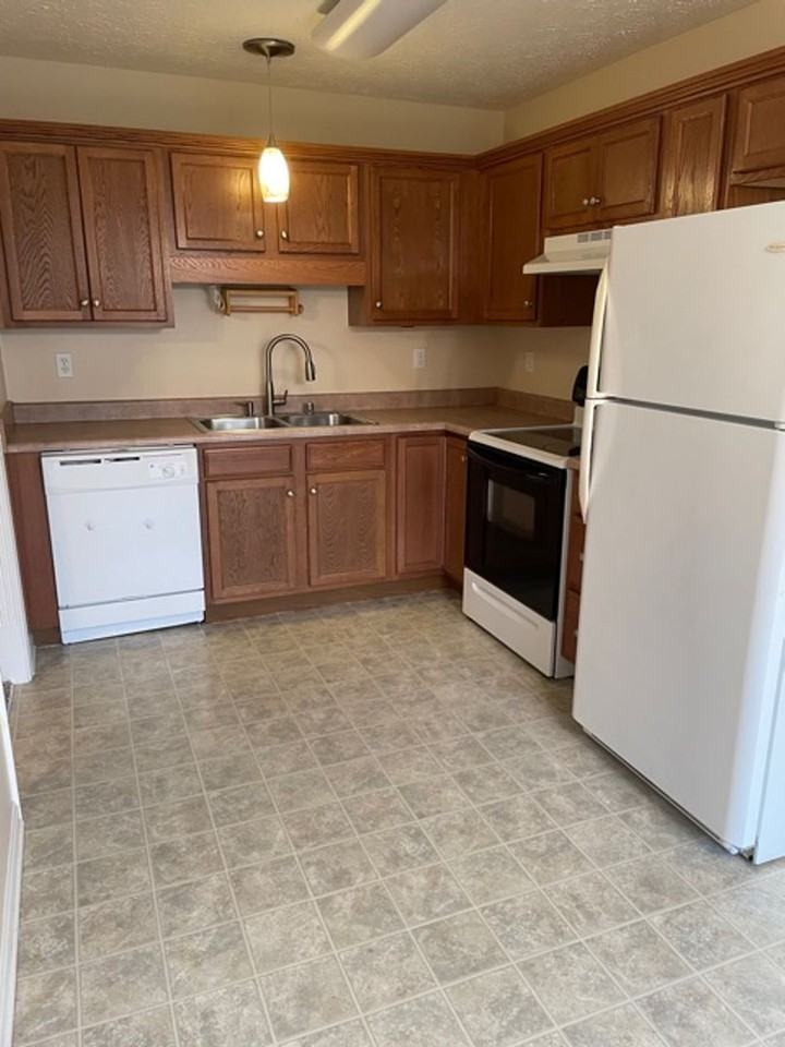 122 122 Darby Woods Court - 122 Darby Woods Court - Photo 5 of 18