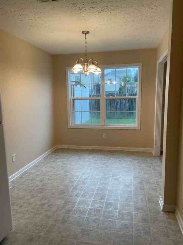 122 122 Darby Woods Court - 122 Darby Woods Court - Photo 6 of 18