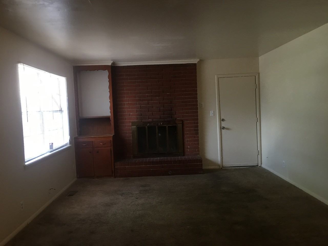 10930 E 23rd St - Photo 2 of 8