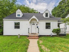 3905 Larchmont Ln - Photo 1 of 1