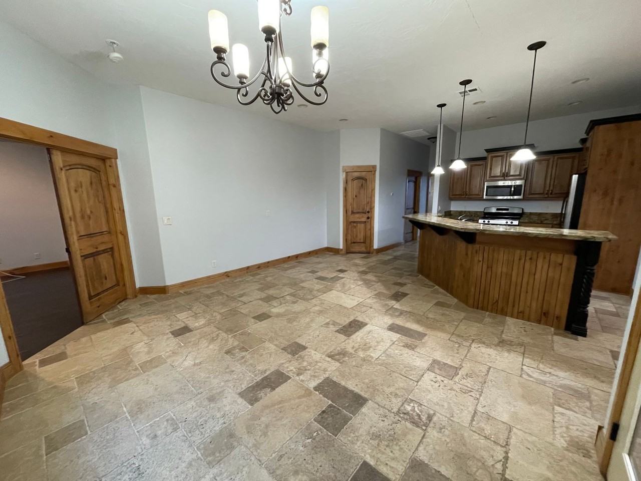 3 N 660 W - Photo 2 of 24