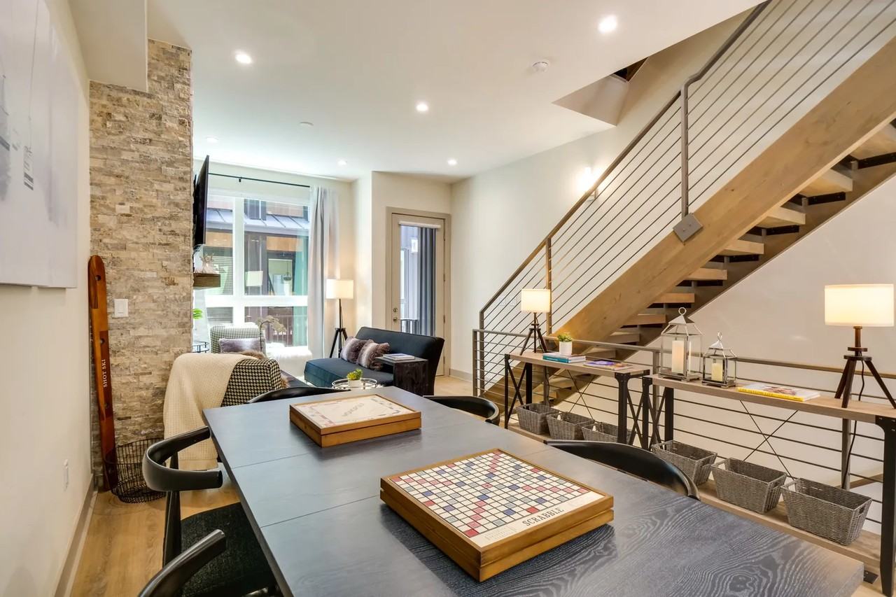 66 3rd St #B - Photo 2 of 26