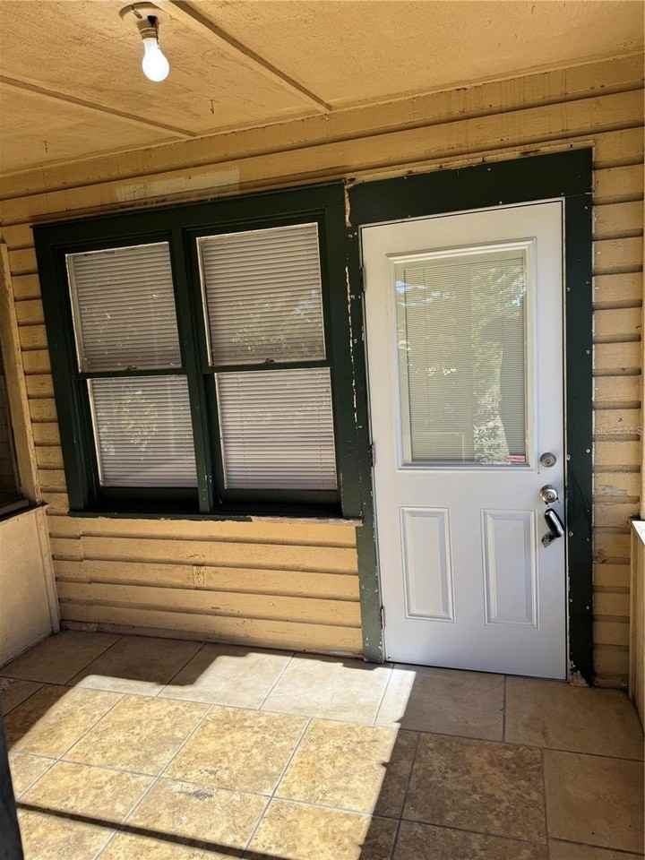 2065 N Betty Ln - Photo 5 of 22