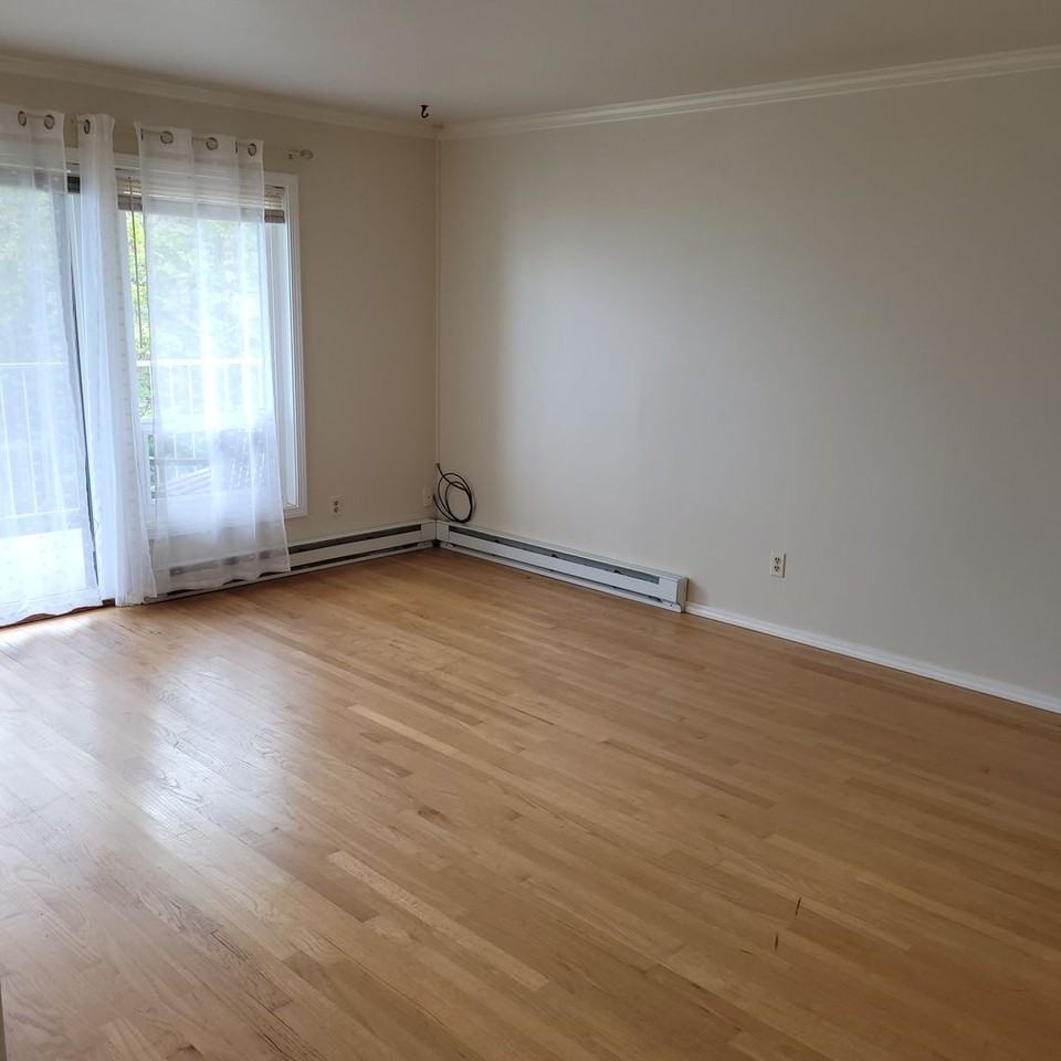 6421 Lake Washington Blvd Ne - Photo 6 of 21