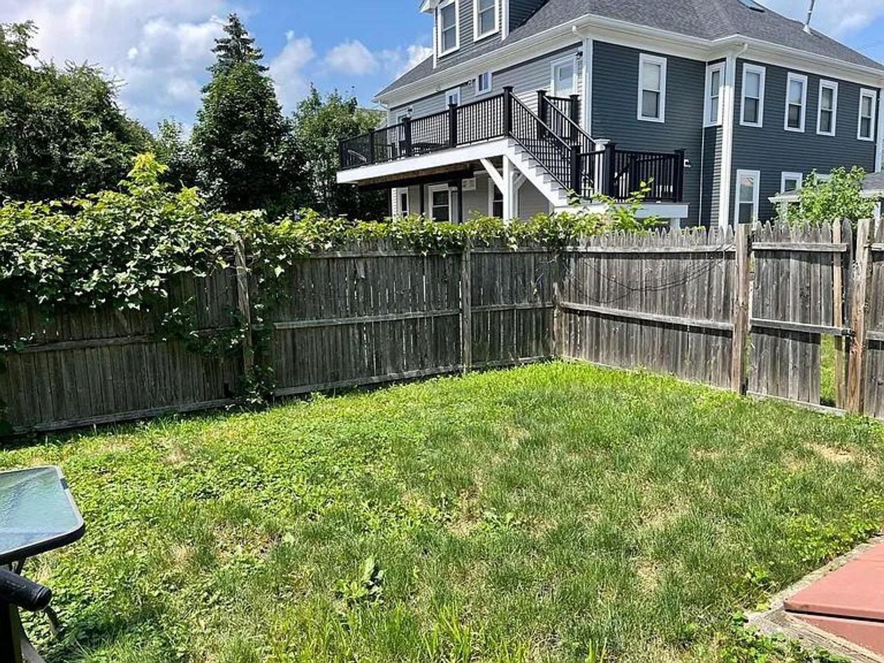 309 Newton St - Photo 3 of 18