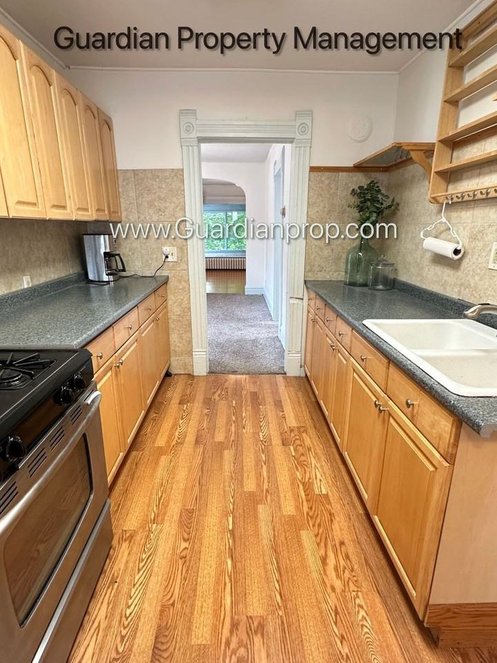 4829 Vincent Ave S #2 - Photo 3 of 20