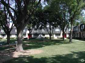 1670 Shawano Ave - Photo 1 of 1