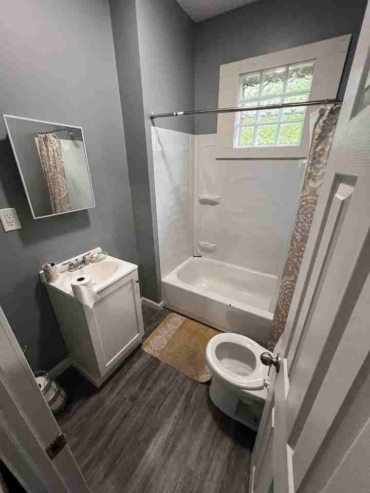 Hosmer Ave. 6606-6608 - Photo 4 of 10