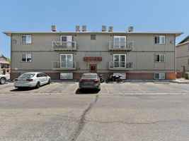 featured image of 1535 Poplar Dr #10