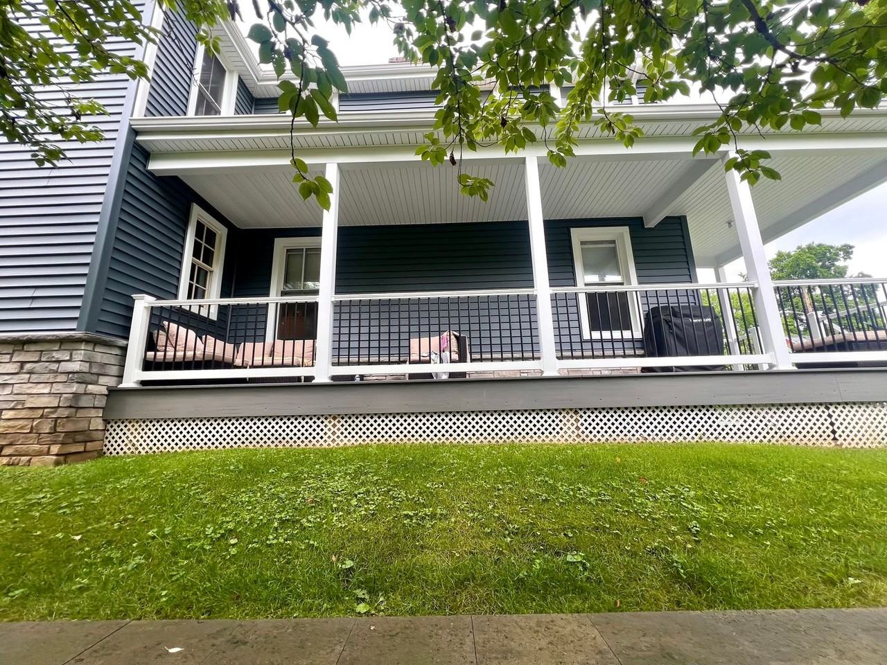 663 Maple Ln - Photo 3 of 50