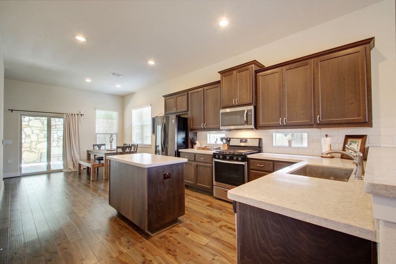 12205 Cottage Promenade Ct - Photo 2 of 24