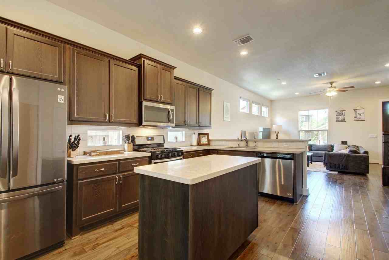 12205 Cottage Promenade Ct - Photo 4 of 24