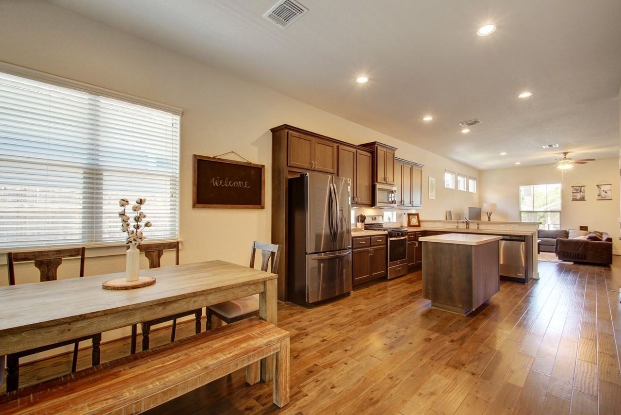 12205 Cottage Promenade Ct - Photo 7 of 24