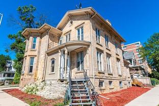 152 East Johnson St - Photo 1 of 1